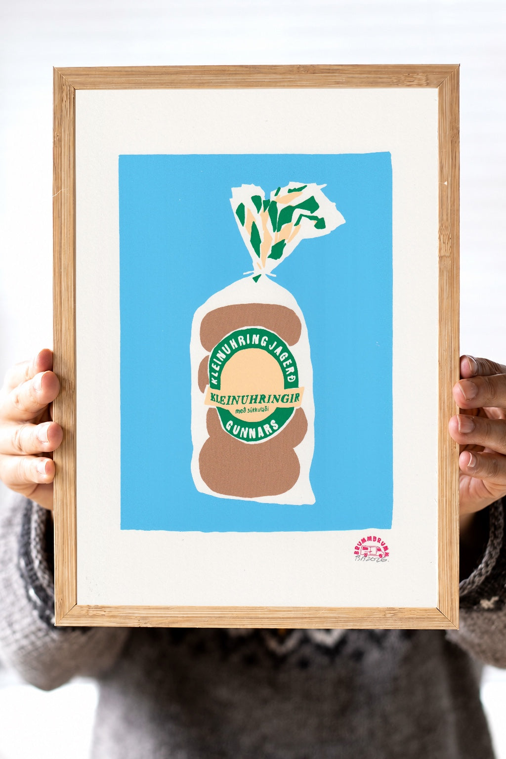 KLEINUHRINGIR – A4 hand-printed artwork held in a wooden frame; frame not included